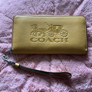 COACH, Women’s accordion zip wallet